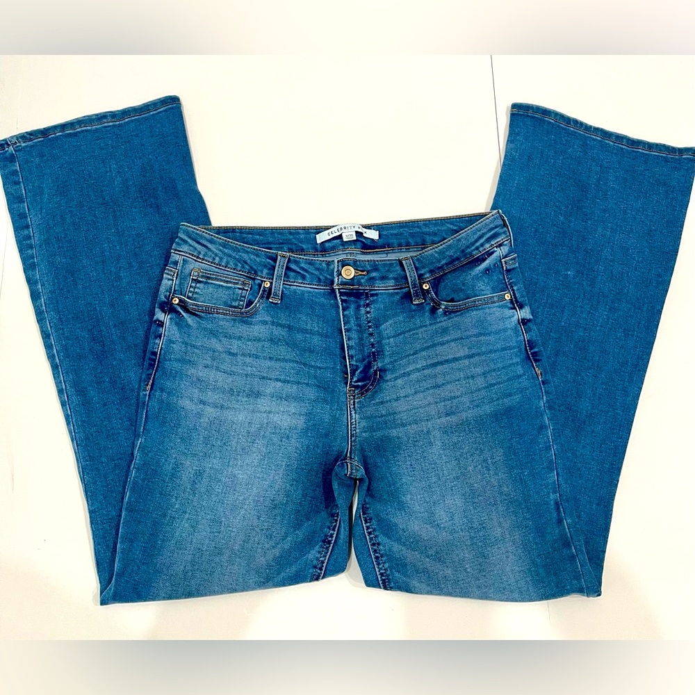 Classic Blue Women's Jeans NWOT